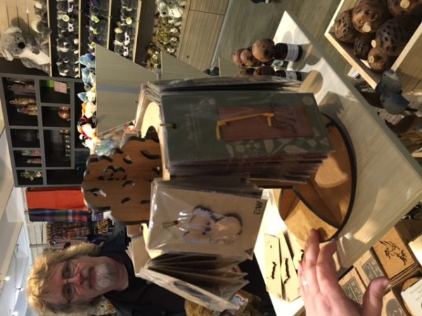 Rotating display stand