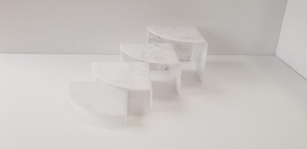 1/4 Curved Circle Riser Marble (Set of 4)